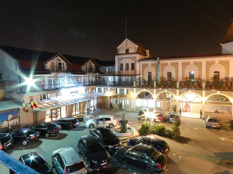 Hotel Apollo Central ซีบิว ภายนอก รูปภาพ