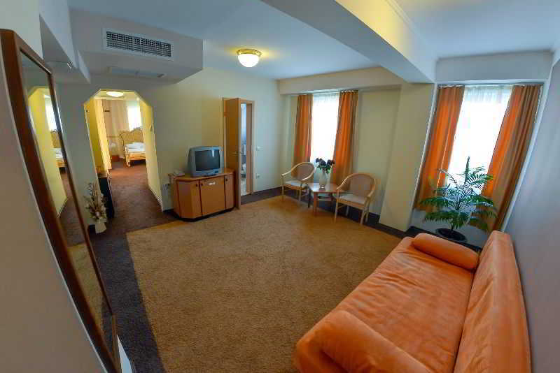 Hotel Apollo Central ซีบิว ภายนอก รูปภาพ