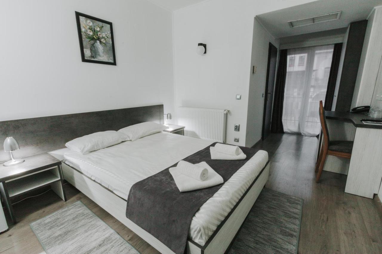 Hotel Apollo Central ซีบิว ภายนอก รูปภาพ