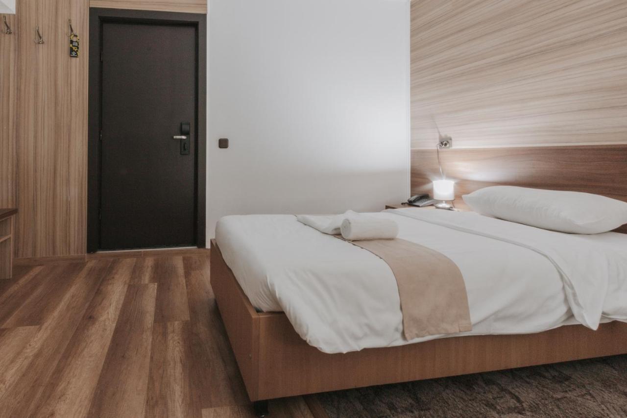 Hotel Apollo Central ซีบิว ภายนอก รูปภาพ