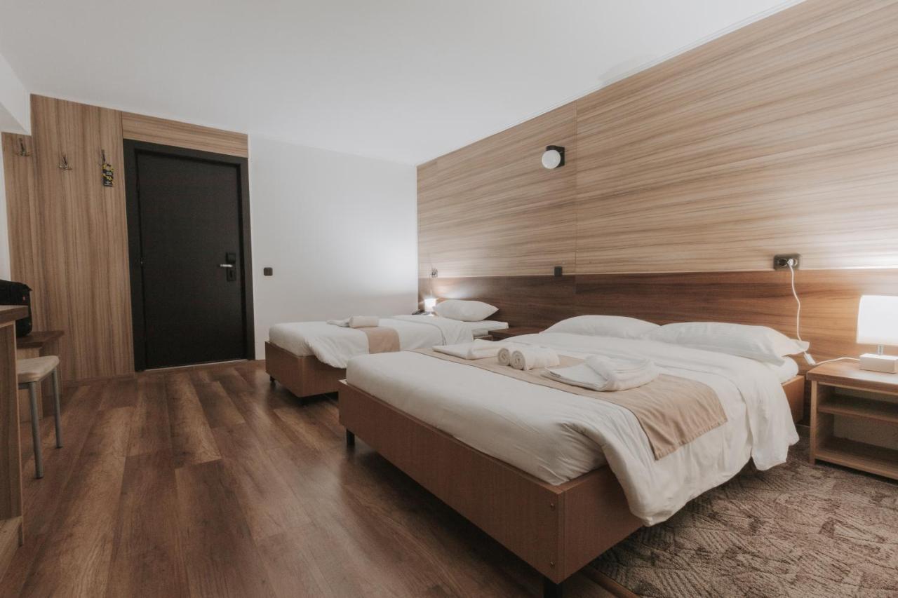 Hotel Apollo Central ซีบิว ภายนอก รูปภาพ