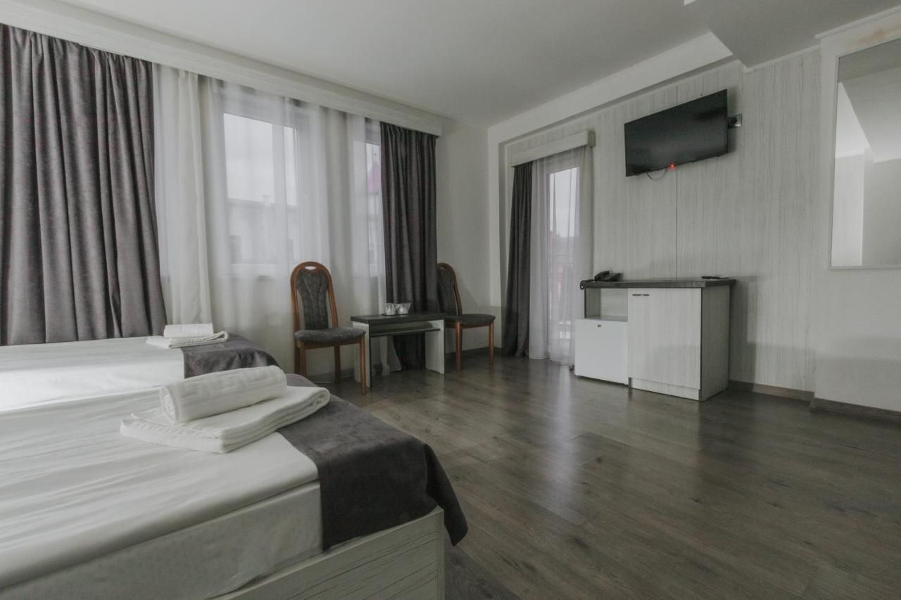 Hotel Apollo Central ซีบิว ภายนอก รูปภาพ