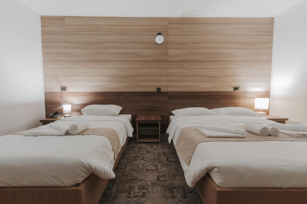 Hotel Apollo Central ซีบิว ภายนอก รูปภาพ