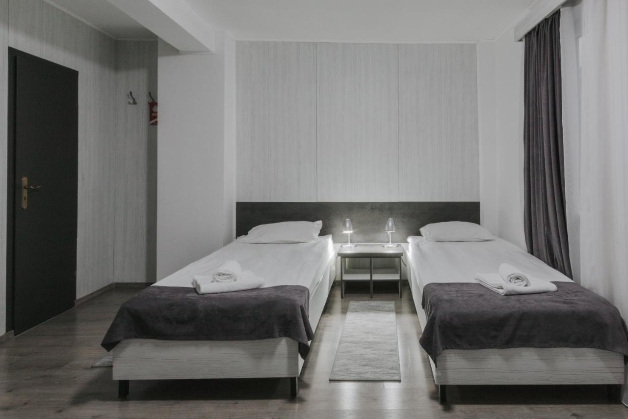 Hotel Apollo Central ซีบิว ภายนอก รูปภาพ