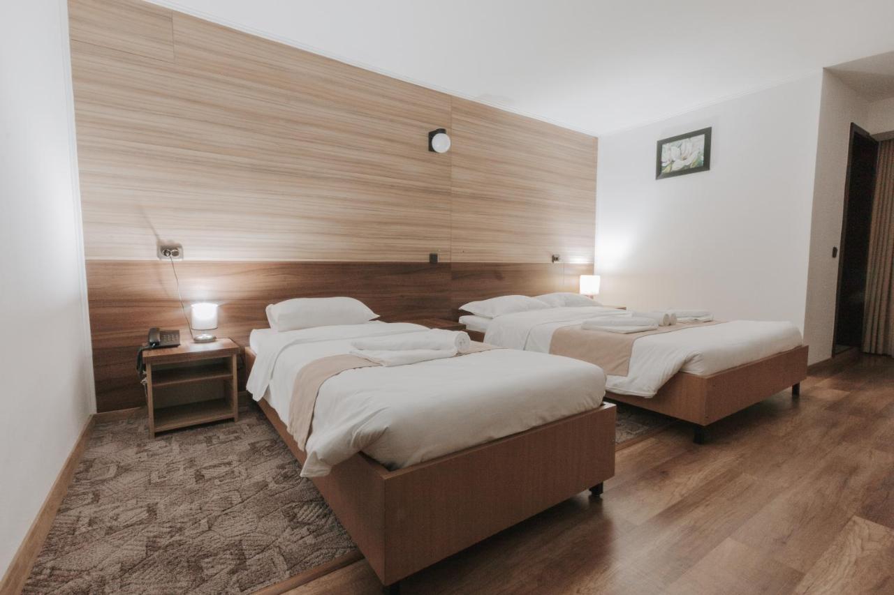 Hotel Apollo Central ซีบิว ภายนอก รูปภาพ
