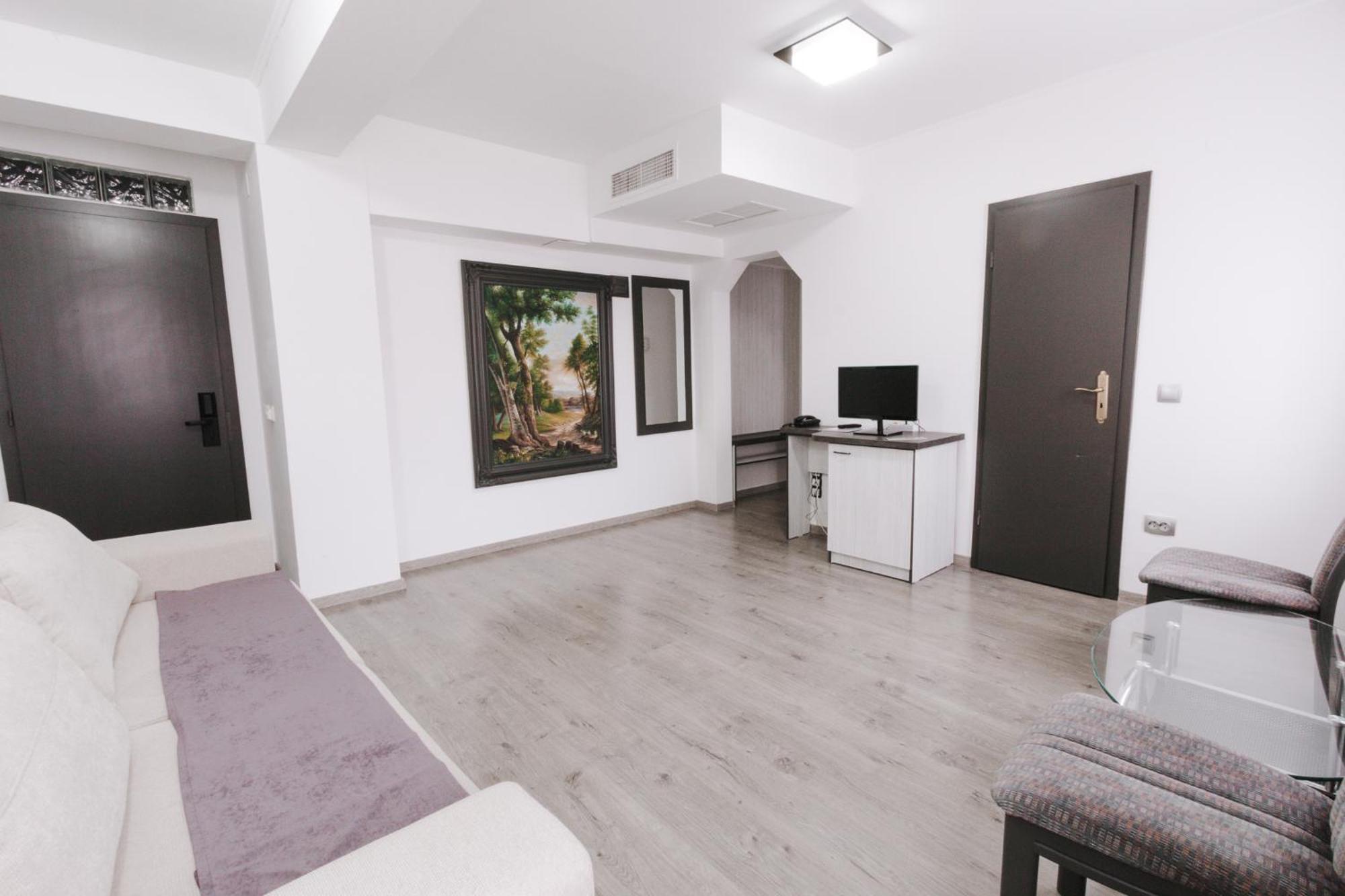 Hotel Apollo Central ซีบิว ภายนอก รูปภาพ