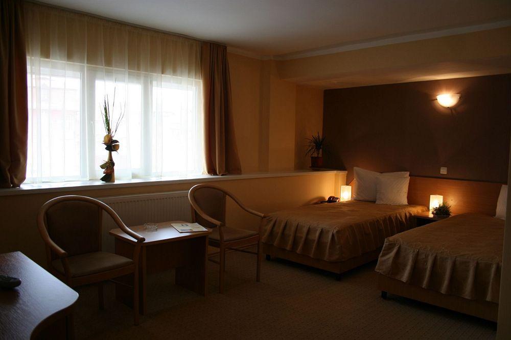 Hotel Apollo Central ซีบิว ภายนอก รูปภาพ